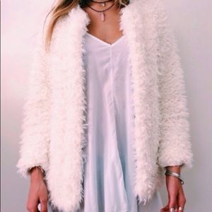 Fuzzy White Jacket 🐇